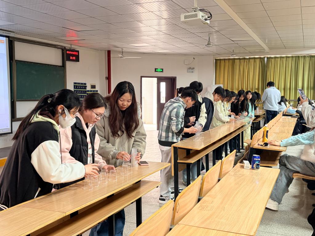 tmp_4b2e0399801c135fa71d3fb44dbe712ce73d32e45bee69c5